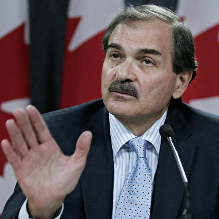 Foreign meddling inquiry turns to experienced hands as deadlines loom